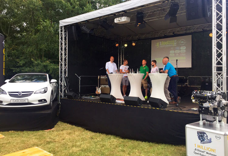 Vorstellung des 1.Opel-Fußball-Firmen-Masters Kaiserslautern 